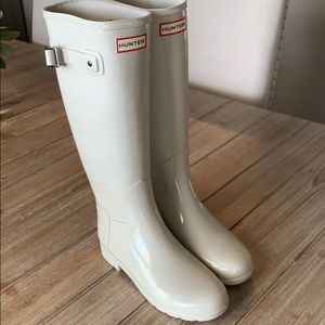 EUC Hunter boots